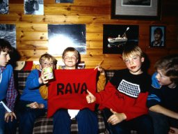 0DIA 1984 RAVA PUPS 1